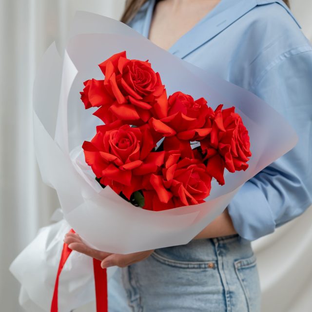 5 французских роз (сорт Нина)